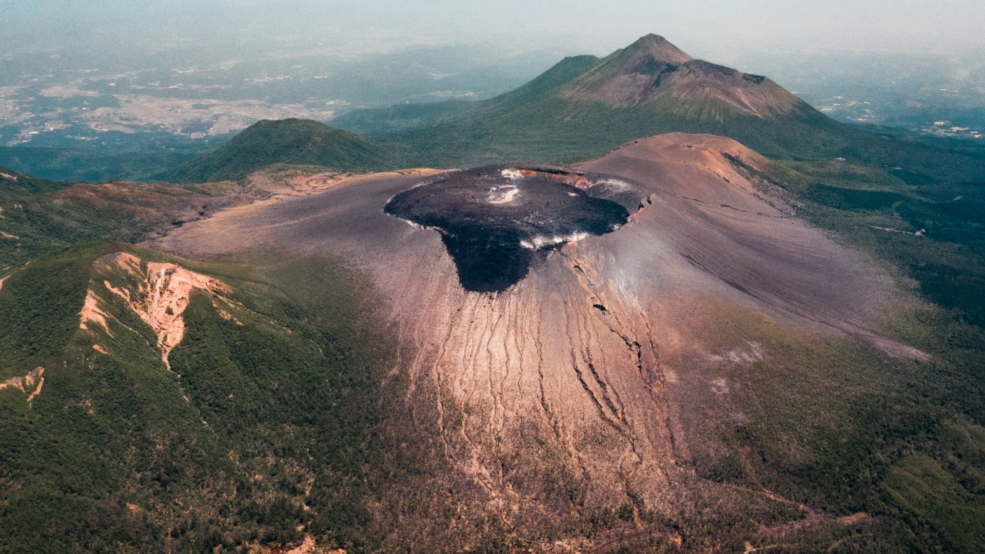 La découverte des incroyables volcans d'Auvergne dans le Puy-de-Dôme !